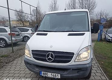Легкий грузовой транспорт: Легкий грузовик, Mercedes-Benz — 6