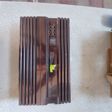Стаканы: Avtomobil üçün gücləndirici (amplifier) - Metal radiator korpus