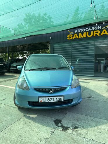 Honda: Honda Fit: 2005 г., 1.3 л, Вариатор, Бензин