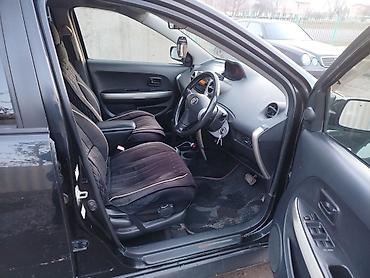 Toyota: Toyota ist: 2004 г., 1.5 л, Автомат, Бензин, Хэтчбэк — 7