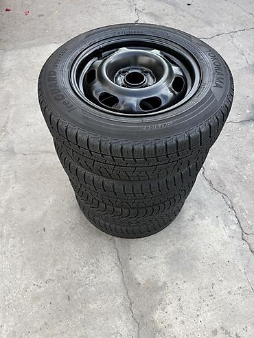 trunk q: Продаю комплект зимней резины с дисками Yokohama 175/70/14 стояли на — 2
