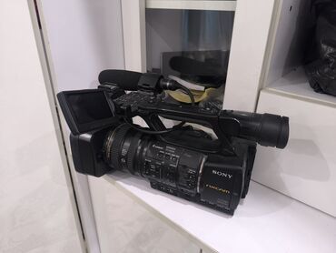 скупка камера: Профессиональная видеокамера Sony NXCAM5 предназначенная для