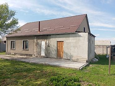 Продажа коттеджей и домов: Продается дом, село Манас не доезжая аэропорта. до нового автовокзала — 9