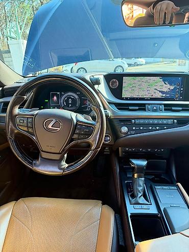 Lexus: Lexus ES: 2021 г., 2.5 л, Гибрид — 10