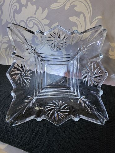 Kompleti posuđa: Cinija presovano staklo,za voce itd,80te. Cinija perfektna sve na na lalafo.rs — 1 Kompleti posuđa: Cinija presovano staklo,za voce itd,80te. Cinija perfektna sve na — 1