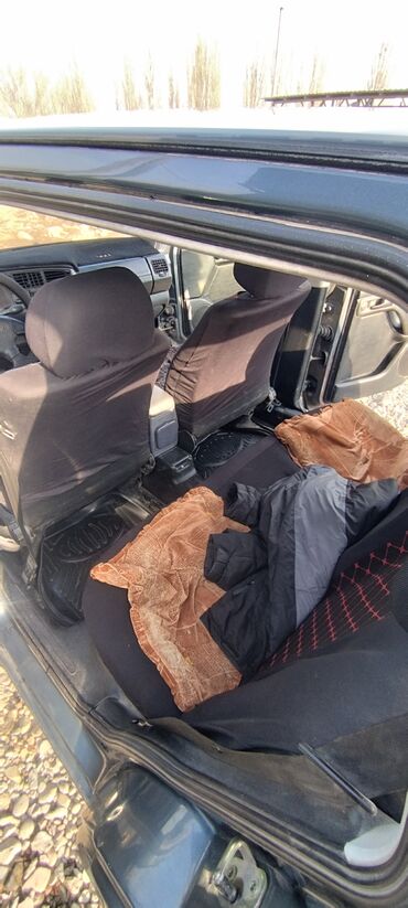 Volkswagen: Volkswagen Golf: 1997 г., 1.6 л, Механика, Бензин, Хэтчбэк — 6