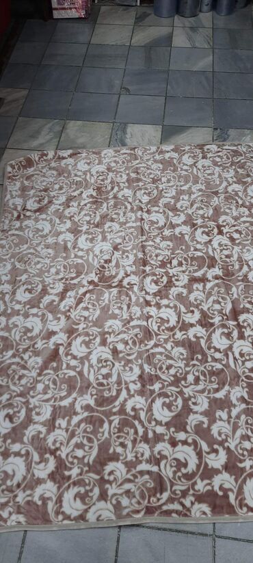 Posteljina: 🛍🛍🛍🛍🛍🛍🛍 #ĆEBADI 150x200 cm 1,5 kg Cena 2000 din Akcija traje do — 16