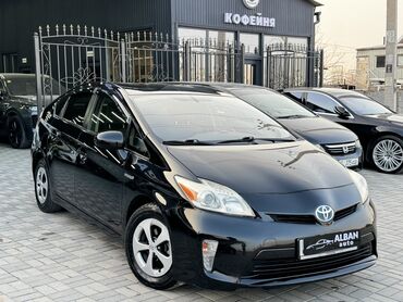 Toyota: Toyota Prius: 2013 г., 1.8 л, Автомат, Гибрид, Универсал