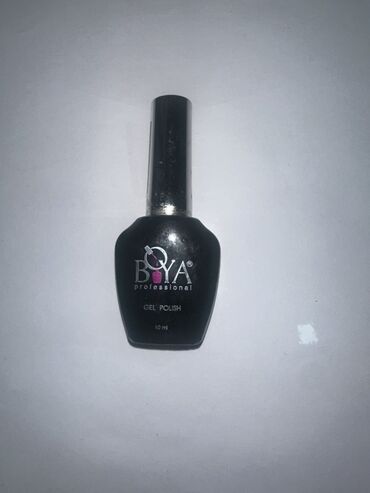 Инструменты и тележки для инструментов: Те самые двухсторонные формачкии Набор материалов для маникюра: - — 5