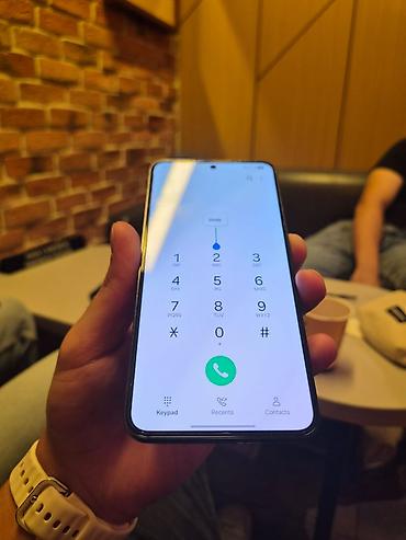 samsung 10a: Samsung Galaxy S23, rəng - Qara, Simsiz şarj — 7