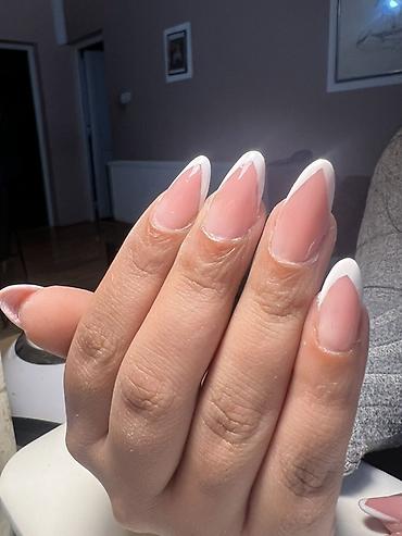 sandale gladiator: Usluga manikira – prirodan gel/gel-lak i francuski stil povoljno — 5