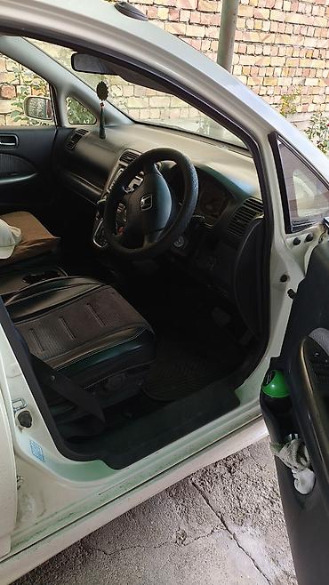 решетка stream: Honda Stream: 2001 г., 0.2 л, Автомат, Бензин, Минивэн — 5