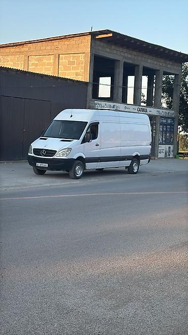 Грузовой фургон Mercedes‑Benz Sprinter (длинная база, высокий