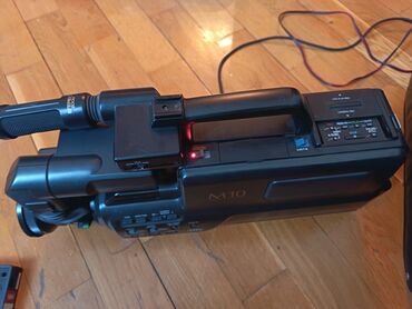 usb type c: Panasonic M10 VHS videokamerası, "STEREO AV ZOOM" funksiyası ilə