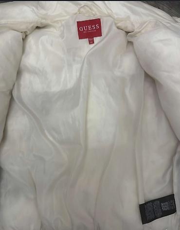 guess ženske zimske jakne: GUESS original jakna, M (38) veličine a dimenzije su: ramena 40 cm — 4
