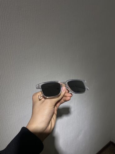 очки spy: Оптом новые вип очки женские 20 шт - за 3000сом доставка по всему