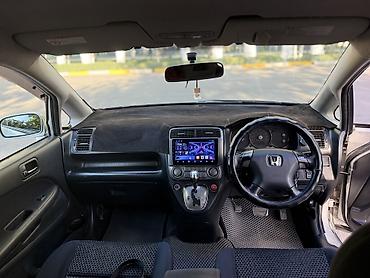 вмятина: Honda Stream: 2004 г., 2 л, Автомат, Бензин, Минивэн — 7