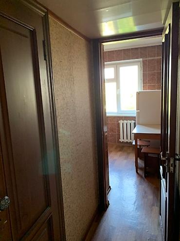 80: 3 комнаты, 58 м², 3 мкр 104 серия, 4 этаж — 2