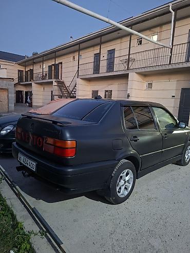 дверь голф: Volkswagen Vento: 1993 г., Механика, Бензин, Седан — 3