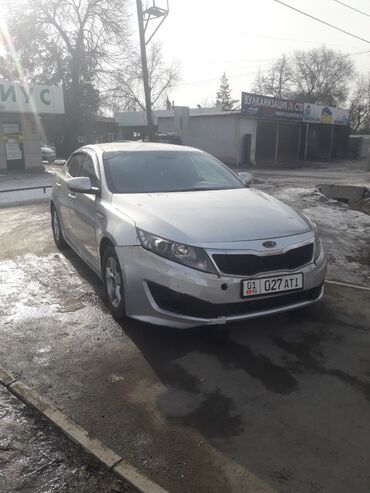 машина автамат: Kia K5: 2010 г., 2 л, Автомат, Газ, Седан