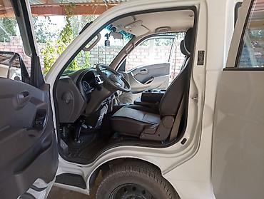 электро микроавтобус: Hyundai Porter II (двухрядная кабина, бортовой)2018г. - Компактный — 8