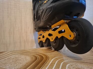 Roliklər: Şəhər sürüşü üçün inline konki (rolik) - Sərt xarici qəfəsli, iç — 2