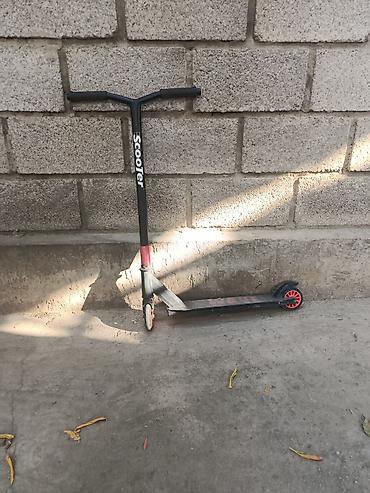 Трюковой самокат Scooter - Прочная Y-образная рулевая стойка с