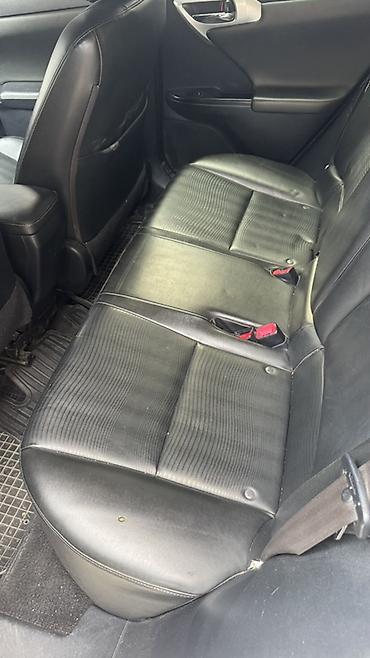 01: Lexus CT: 2013 г., 1.8 л, Автомат, Гибрид, Хэтчбэк — 8