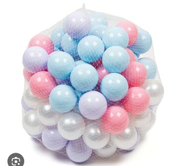 Игрушки: Продаю новые шарики для сухого бассейна. в упаковке 50 штук