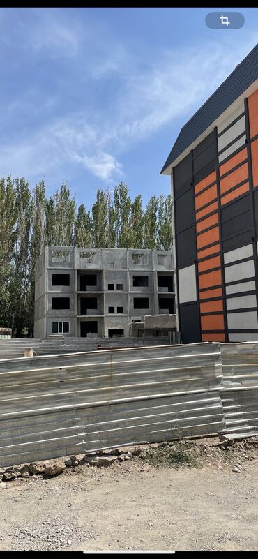 продаю квартиру имарат строй: 2 комнаты, 75 м², 2 этаж, ПСО (под самоотделку)