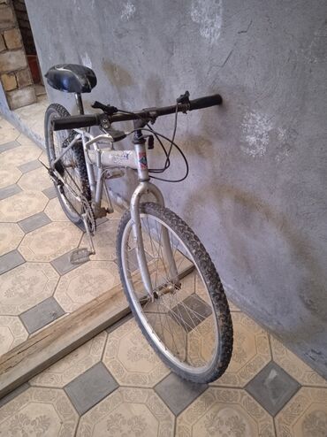 Велосипеды: Корейский велосипед, все работает исправно на 26колесах