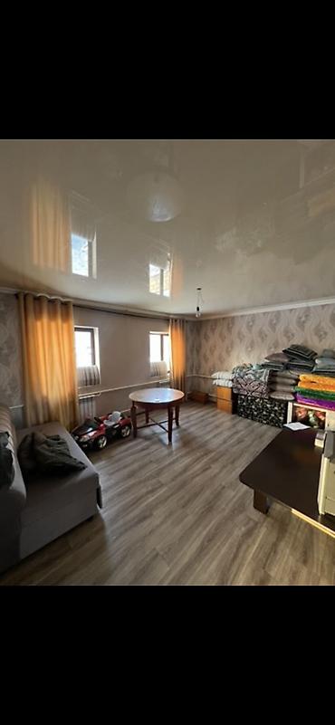 часный дом: 4 комнаты, 100 м², 6 соток, Бишкек, Ак-Орго ж/м Собственник — 2