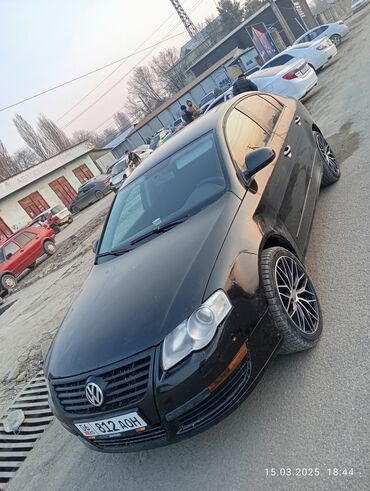 уборочная машина: Volkswagen Passat: 2005 г., 2 л, Автомат, Бензин, Седан