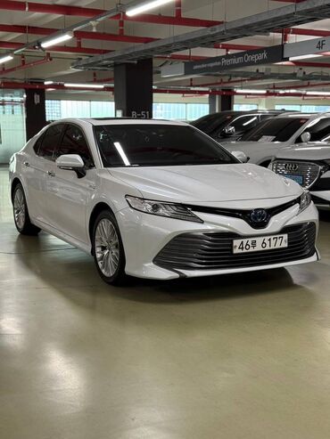 Toyota: Toyota Camry: 2019 г., 2.5 л, Вариатор, Гибрид, Седан