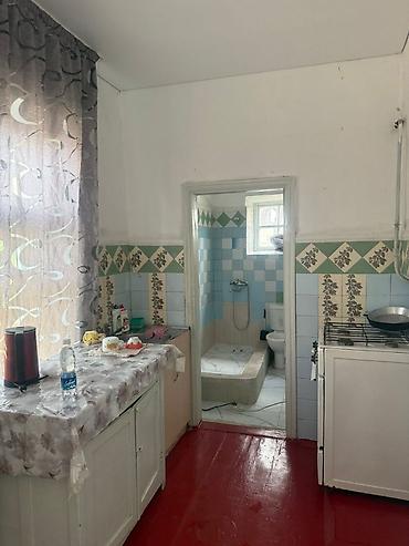 Продажа коттеджей и домов: Продается частный дом 📍 Адрес: Шукурова ахунбаева 📐 Площадь участка — 9