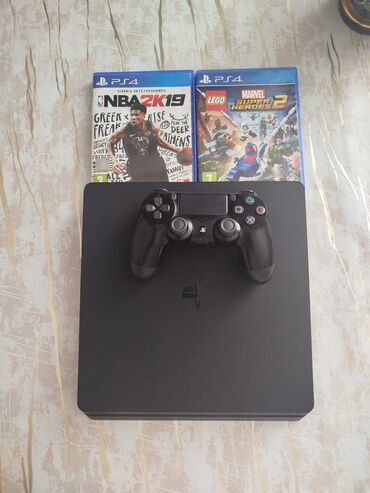 oyun klaviaturası: Ps4 slim 500gb heç bir problemi yoxdu jailbreak deyil 1 pult var oda