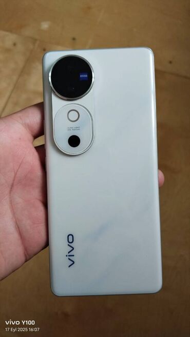 islenmis soba: Vivo V29, 256 GB, rəng - Ağ, Sensor, Barmaq izi, İki sim kartlı