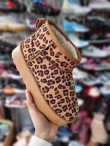 labrador zenska obuca: Ugg mini classic čizmice NOVO Novo Brojevi 36 do 41 fb Moja — 10