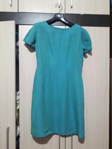 обмен платья: Платье ткань с переливом. 46-48размер или обменяю на книги