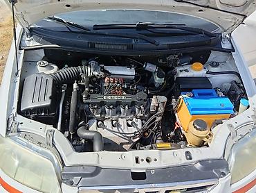 byd khann: Daewoo Kalos: 2003 г., 1.5 л, Автомат, Газ, Хэтчбэк — 6