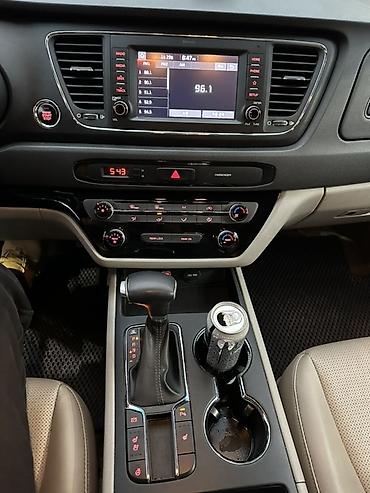 Kia: Kia Carnival: 2019 г., 2.2 л, Автомат, Дизель, Минивэн — 20