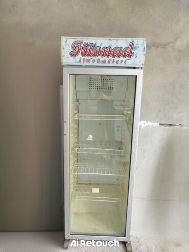 Soyuducu vitrinləri: 0505541011 WHATSAPLA ELAQE SAXLİYİN Qiymət 290 Azn Yaxşı vəziyyətdə