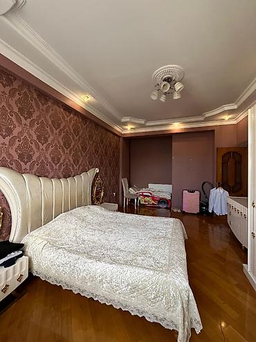 Daşınmaz əmlak: 3 otaqlı, Yeni tikili, 132 kv. m — 8