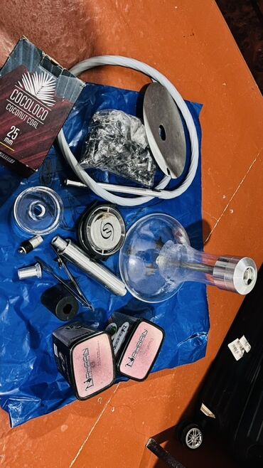 yun koynekler: Şişa/hookah komplekti Dəst tərkibi: - Şüşə kolba (şəffaf) - Metal