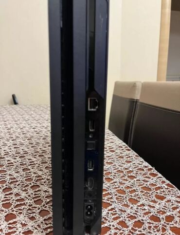 Masaüstü kompüterlər və iş stansiyaları: Salam ps4 pro satilir 1 tb yaddaşdi icinde cox sayda oyunlar var 2