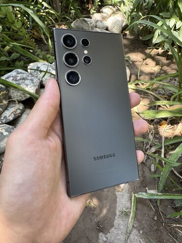 планшет сатылат: Samsung Galaxy S24 Ultra, Б/у, 256 ГБ, цвет - Черный, 1 SIM, eSIM