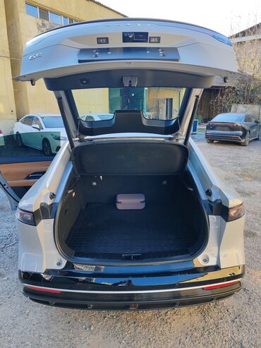 Mazda: Mazda : 2025 г., Автомат, Электромобиль, Седан — 8