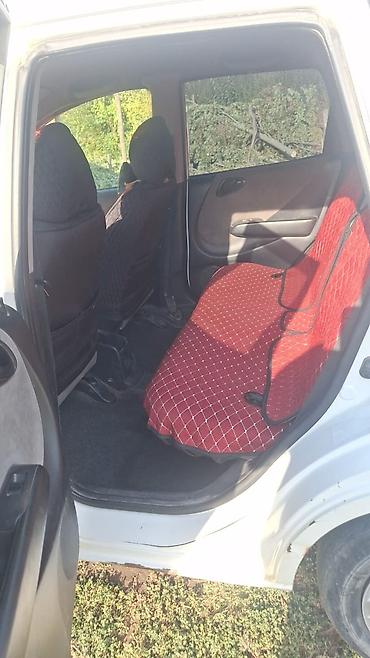 mini kooper: Honda Fit: 2002 г., 1.3 л, Бензин, Хэтчбэк — 9