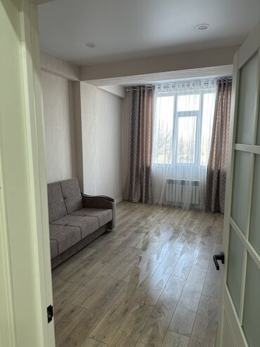квартиры посуточно 3 комнаты: 1 бөлмө, 40 кв. м, 3 кабат, Евроремонт