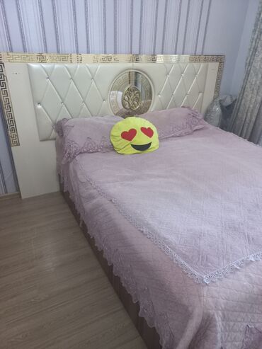 sade alçıpan fiqurlari: Односпальная кровать